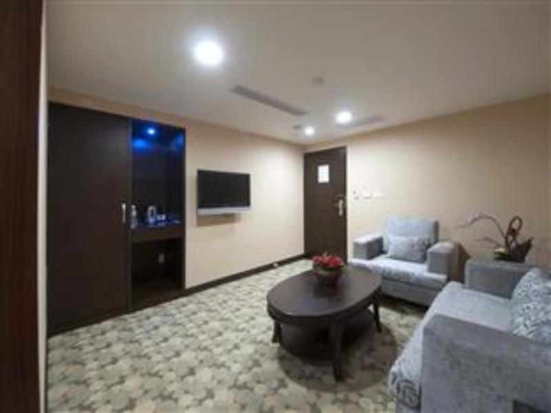 Metropolis Hotel Таоуан Екстериор снимка