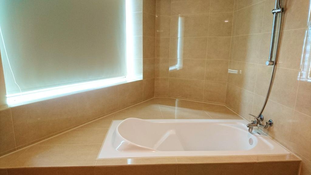 Metropolis Hotel Таоуан Екстериор снимка